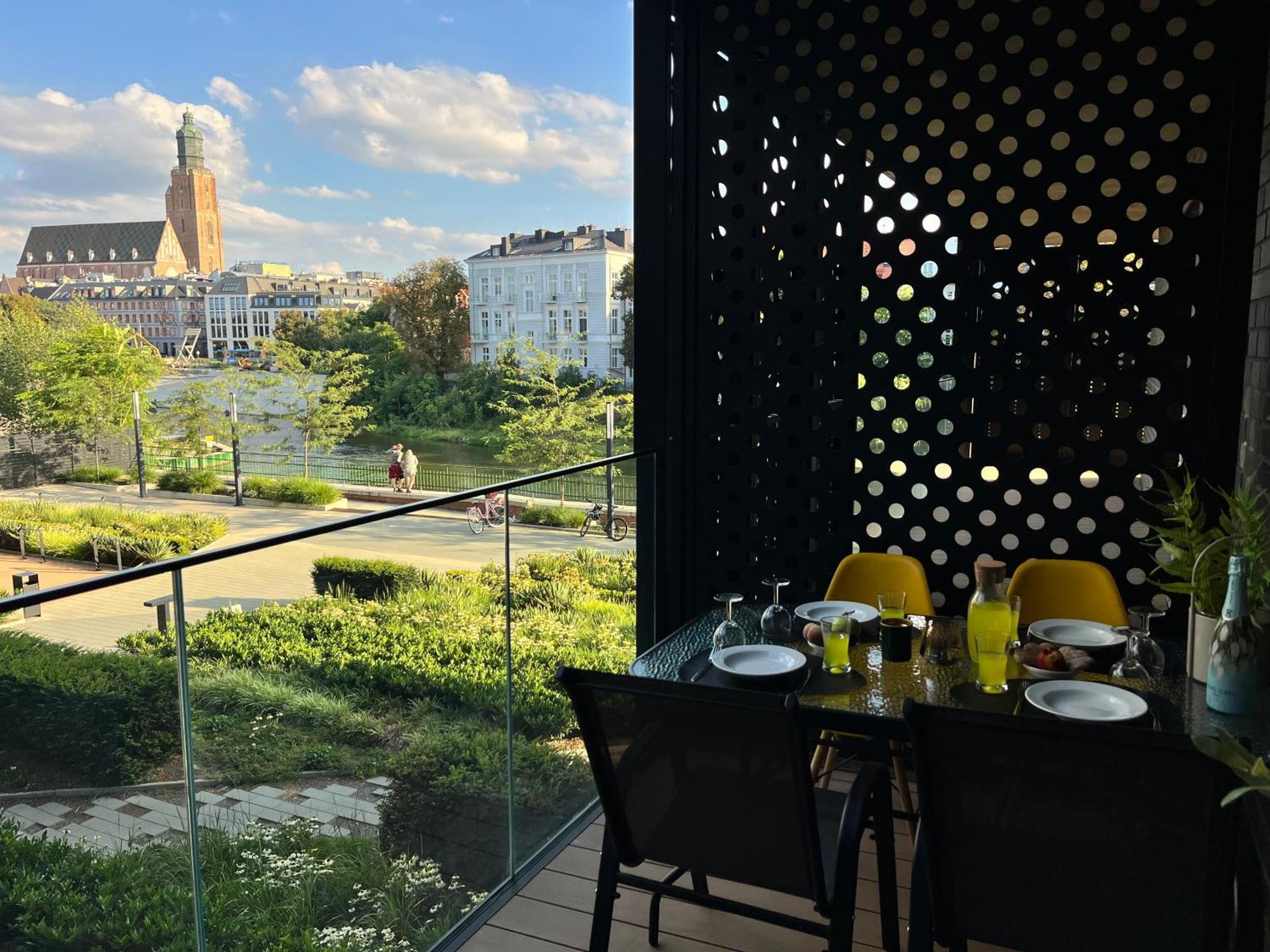 Z Tarasem I Widokiem Na Rzeke Wroapart-pl - With Terrace And River View Wroapart Wroclaw